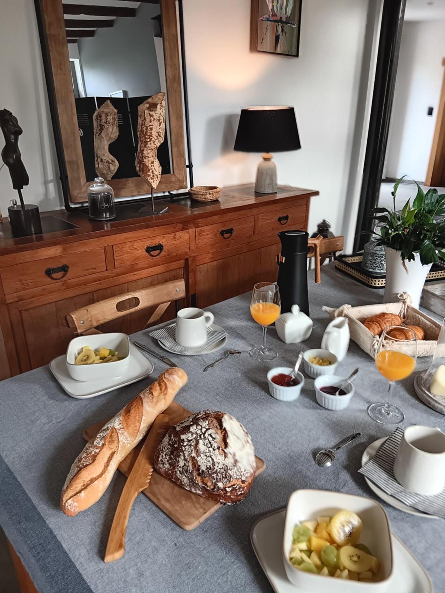 La Chambre Des Daines Binche Luaran gambar